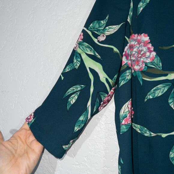 HD In Paris Anthropologie Green Eira Floral Blouse Size 0 - Picture 3 of 7